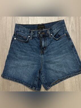 Relaxed Dark Indigo Men's Denim Shorts - Unbranded Classic